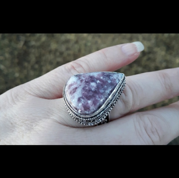 New Lepidolite Antique Design 925 Silver Ring. - Picture 7 of 8